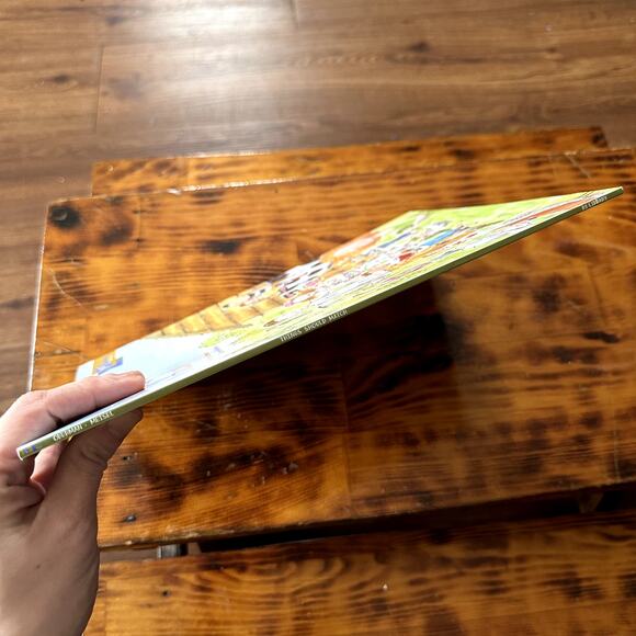 PJ Library Things Should Match Jewish Paperback Book - Picture 9 of 9